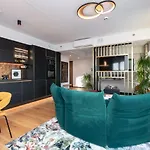 Apartment Luxury Sea View In A Skyscraper! *