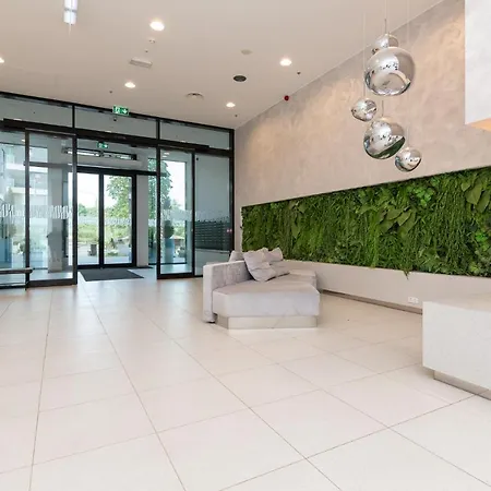 Апартаменти Luxury Sea View In A Skyscraper!